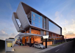 Гостиница The Atrium Hotel & Resort Yogyakarta  Джокьякарта